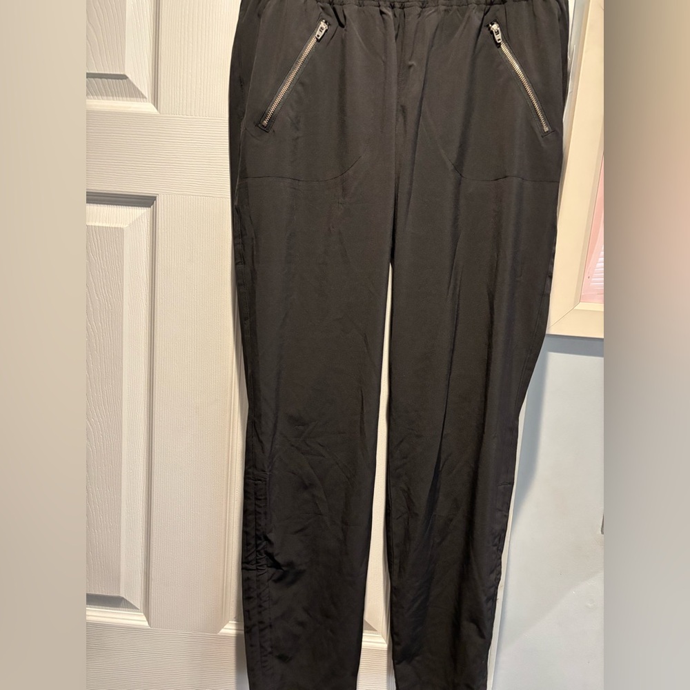 Athleta Aspire Women's Black Ankle Pants Size 10